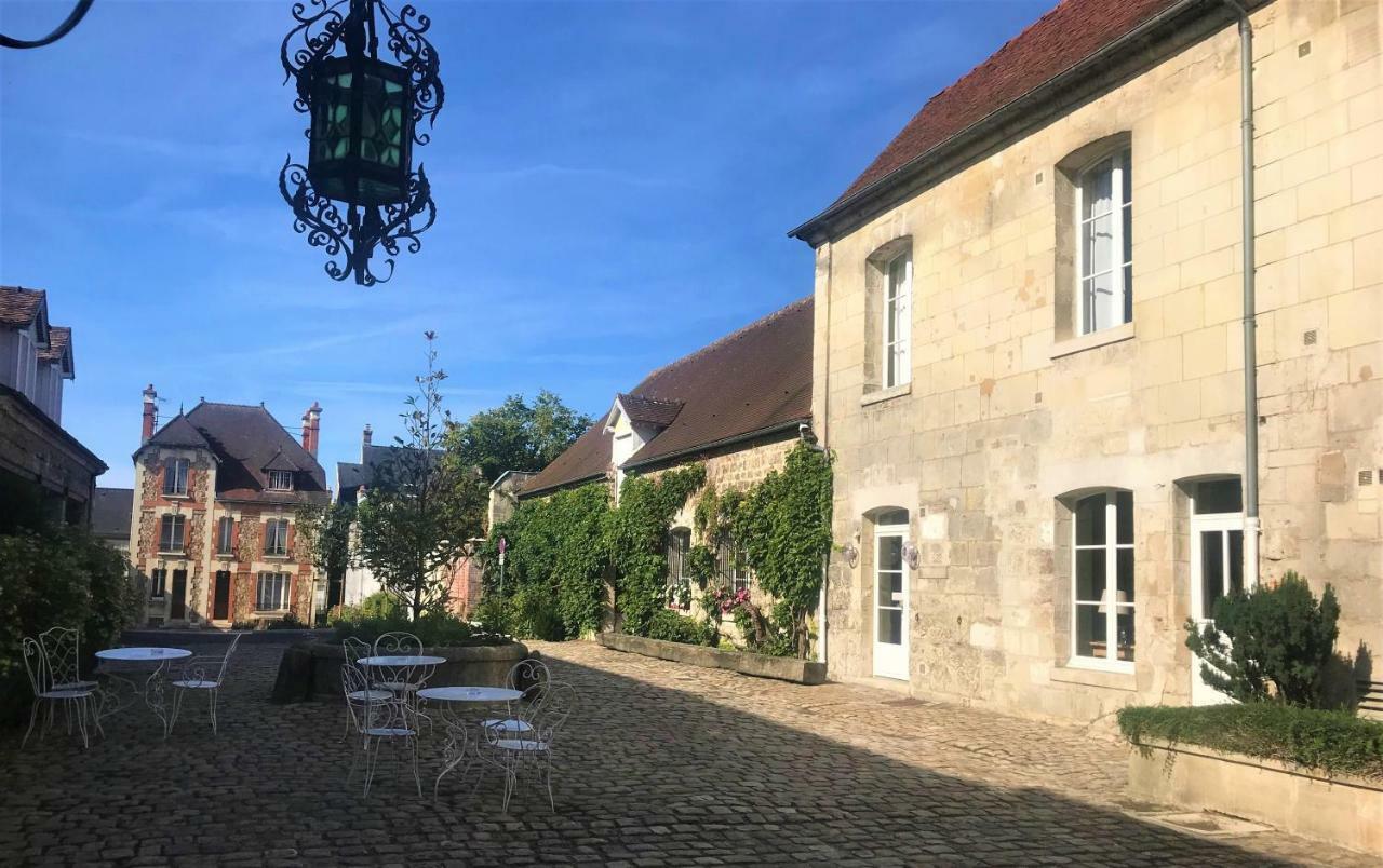 Hotel Le Regent Villers-Cotterêts Exterior foto